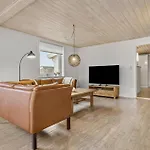 Casa vacanze 4 Bedroom Awesome In