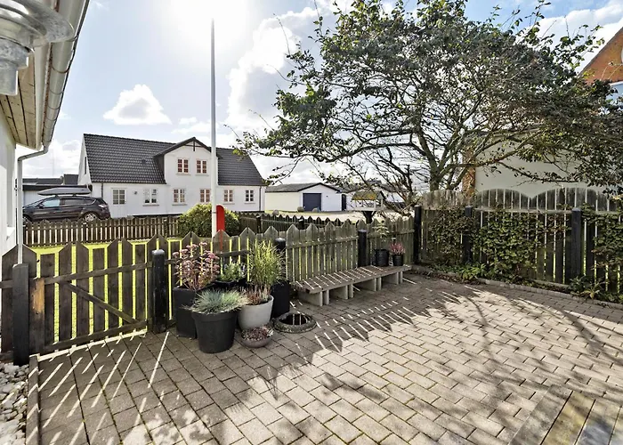 4 Bedroom Awesome In Сasa de vacaciones Thisted