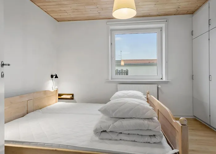 4 Bedroom Awesome In Prázdninový dům Thisted